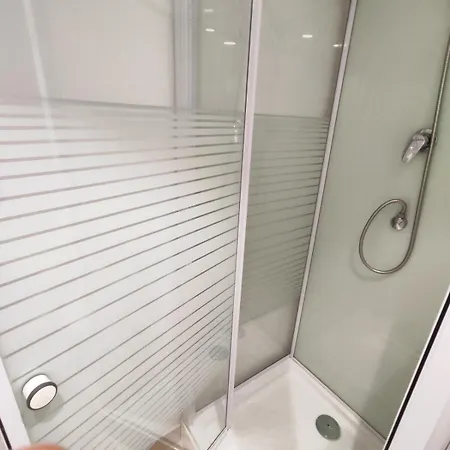 Plain-pied Entree Privee Et Parking Gratuit *