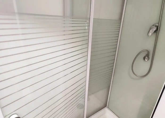 Plain-pied Entree Privee Et Parking Gratuit *